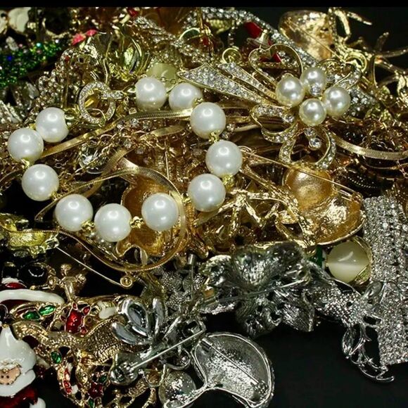 3 LB BULK UNSEARCHED Estate Costume Jewelry Signed Unsigned Wearable - Picture 11 of 14